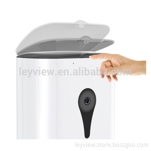 Creative automatic pet feeder camera /remote controled by smartphone APP